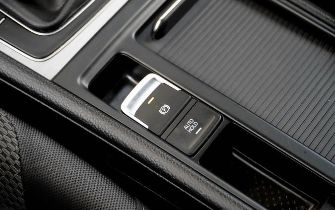 Volkswagen Golf cena 34900 przebieg: 212000, rok produkcji 2016 z Błonie małe 667